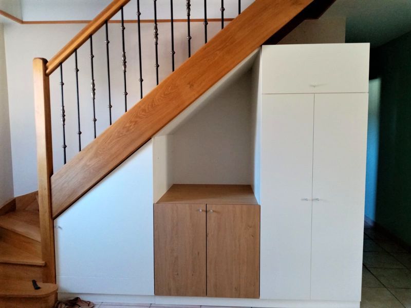Meuble sous escalier sur mesure