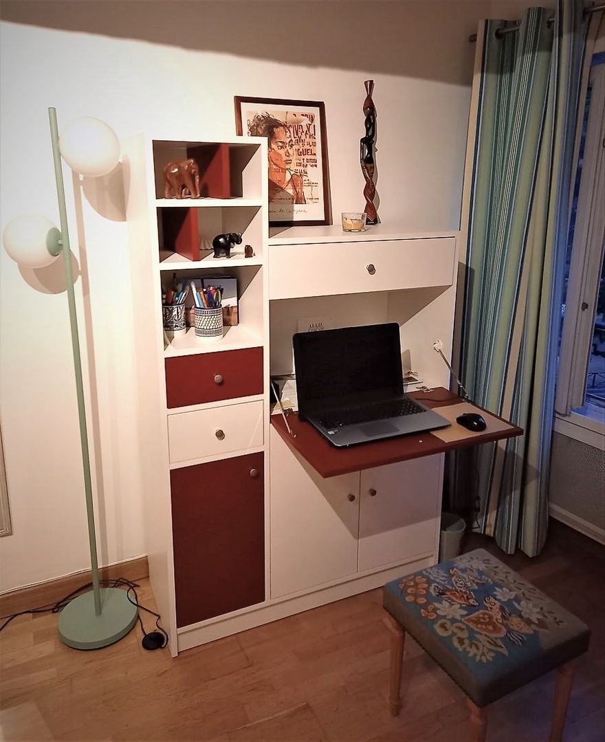 Rangements sur mesure avec bureau intégré