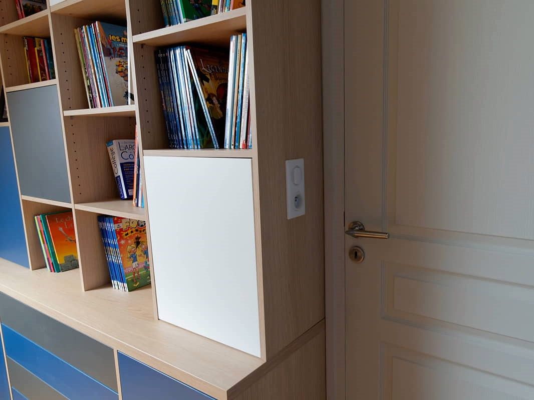 Aménagement sur mesure chambre sous pente - Vue 2