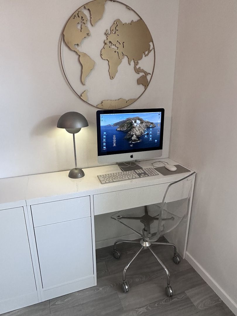 Bureau intégré dans un meuble TV - Vue 1