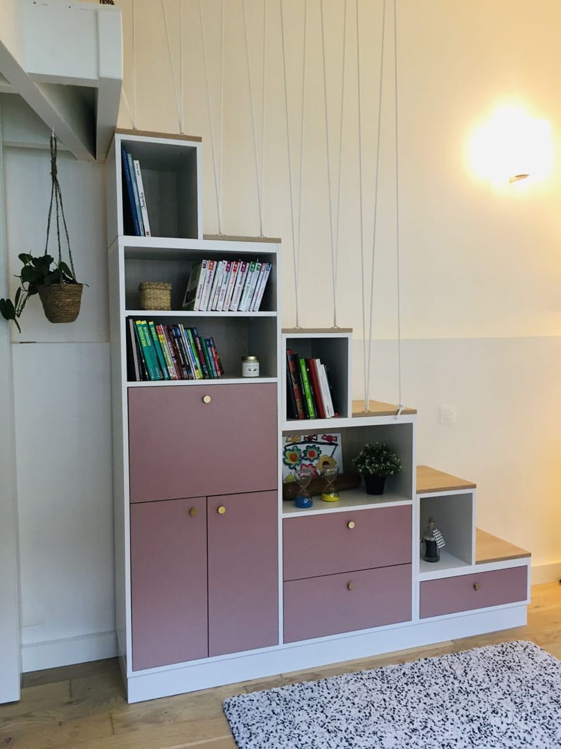 Meuble escalier sur mesure avec abattant de secrétaire et rangements