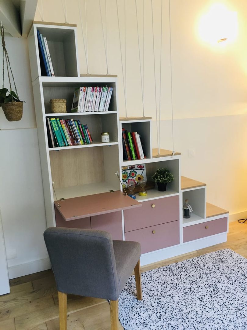 Meuble escalier sur mesure avec abattant de secrétaire et rangements - Vue 1