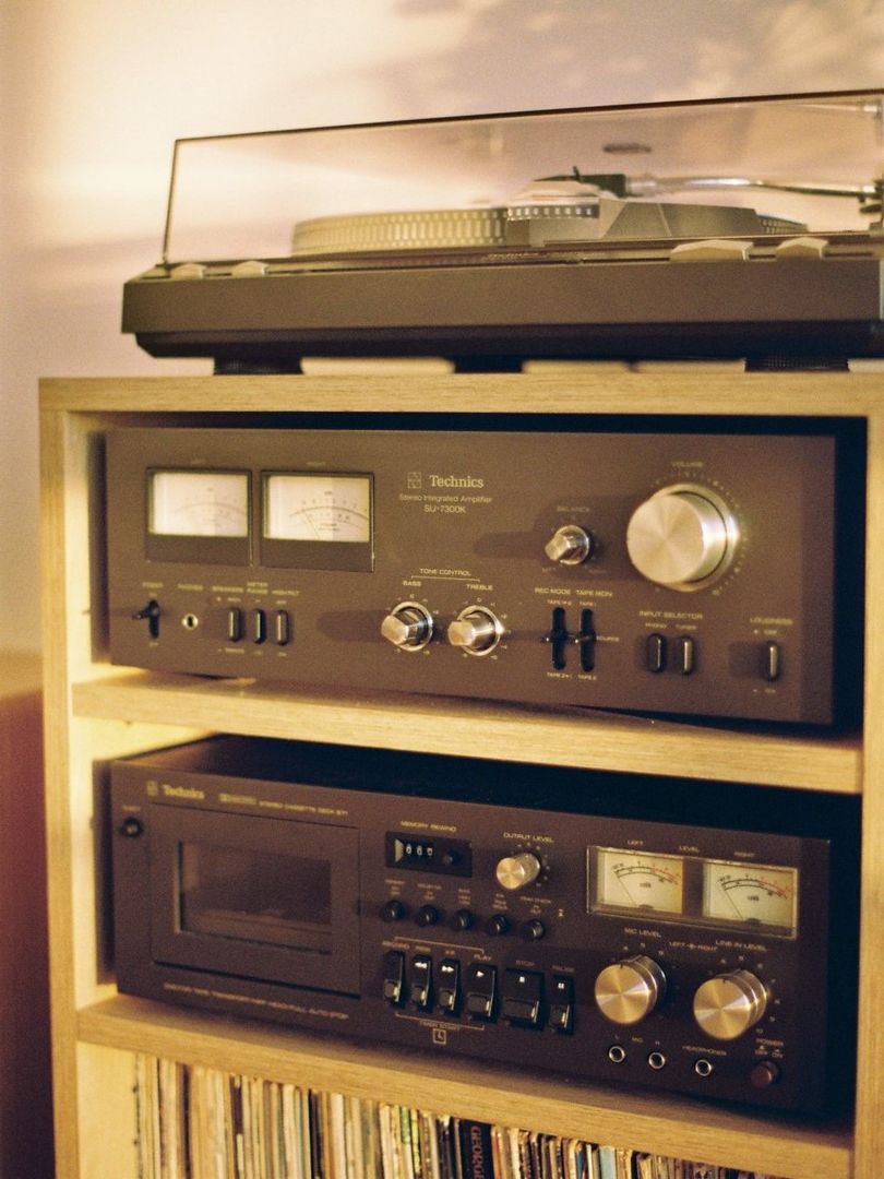 Meuble Hi-Fi modulaire en chêne - Vue 1