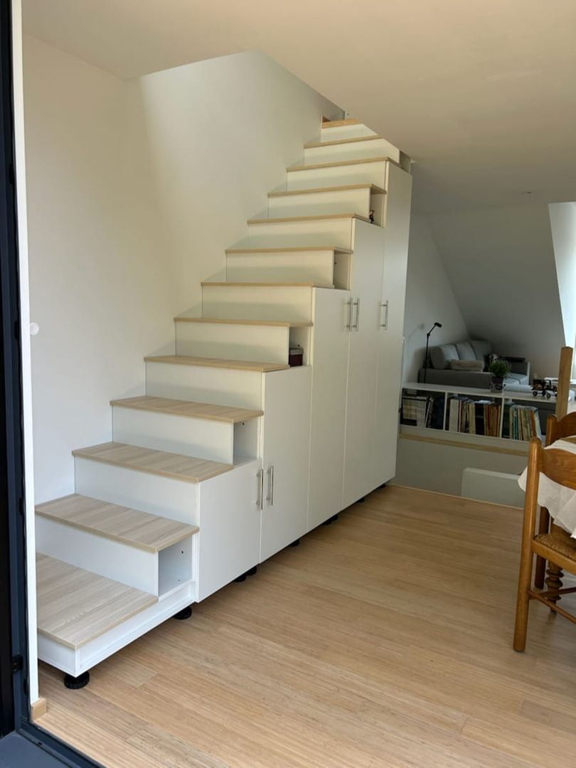 Meuble escalier sur mesure blanc et bois - Vue 3